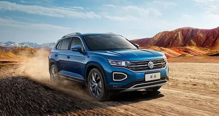 卓越制造工艺 用质量“标记你的时代”—— 一汽-大众探岳今夜耀目上市，数字广告设计引领新风尚